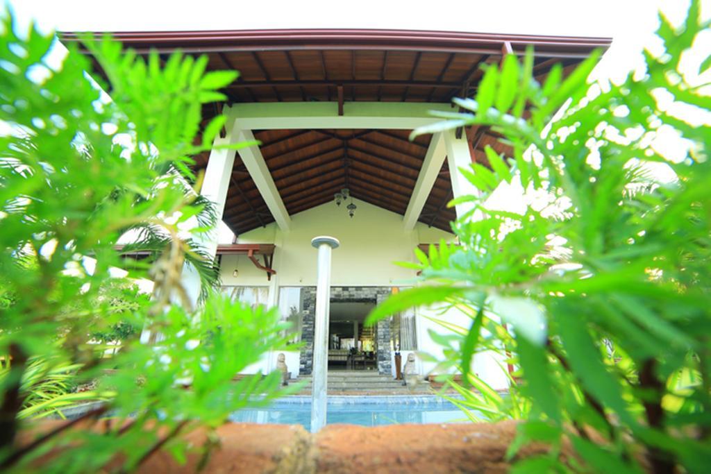 Ruins Chaaya Hotel Polonnaruwa Luaran gambar